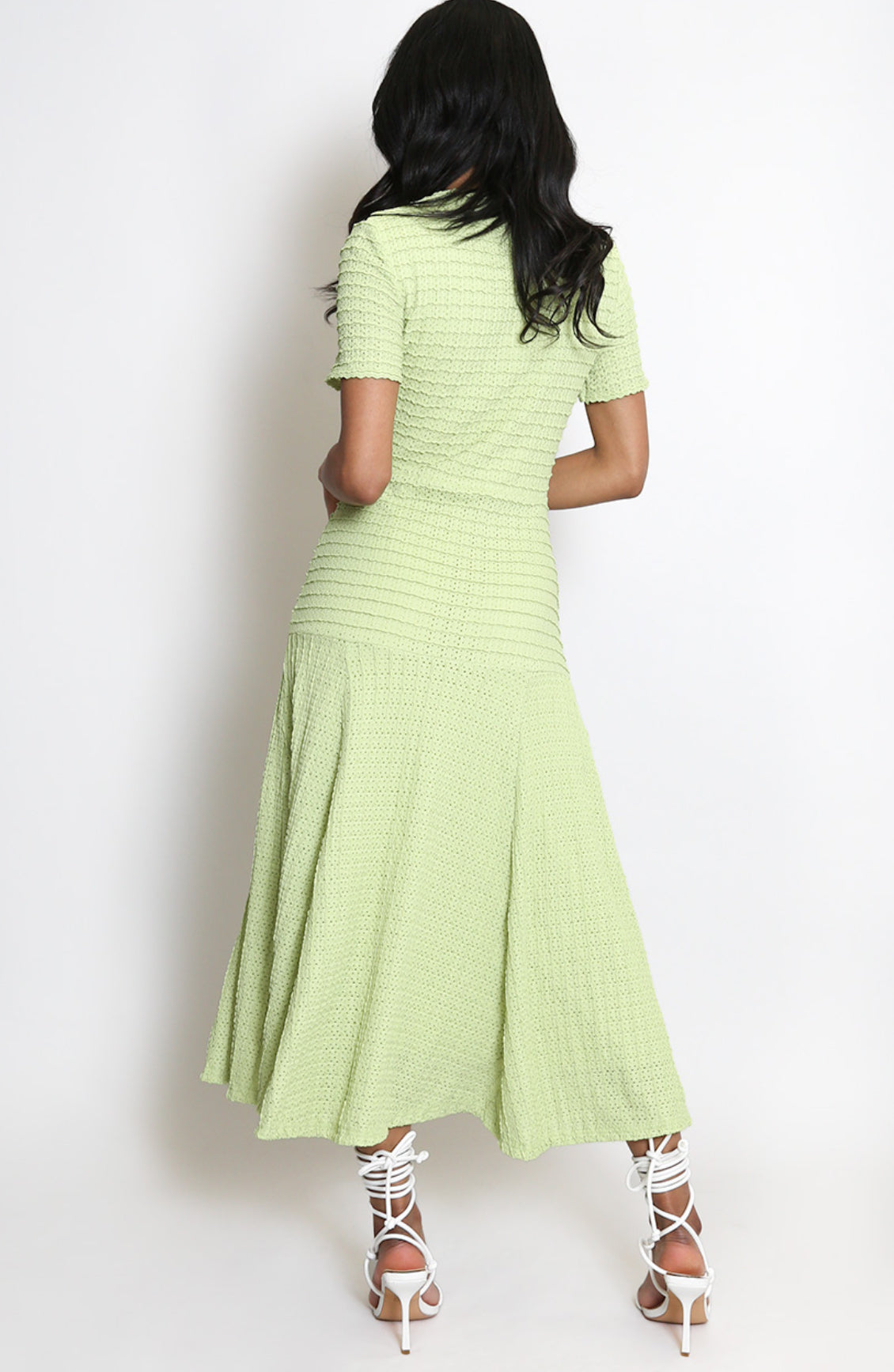Très Chic Gold Button Detail Lime Midi Dress